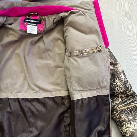 Realtree Camouflage Puffer Jacket with Pink Accents - Picture 5 of 6
